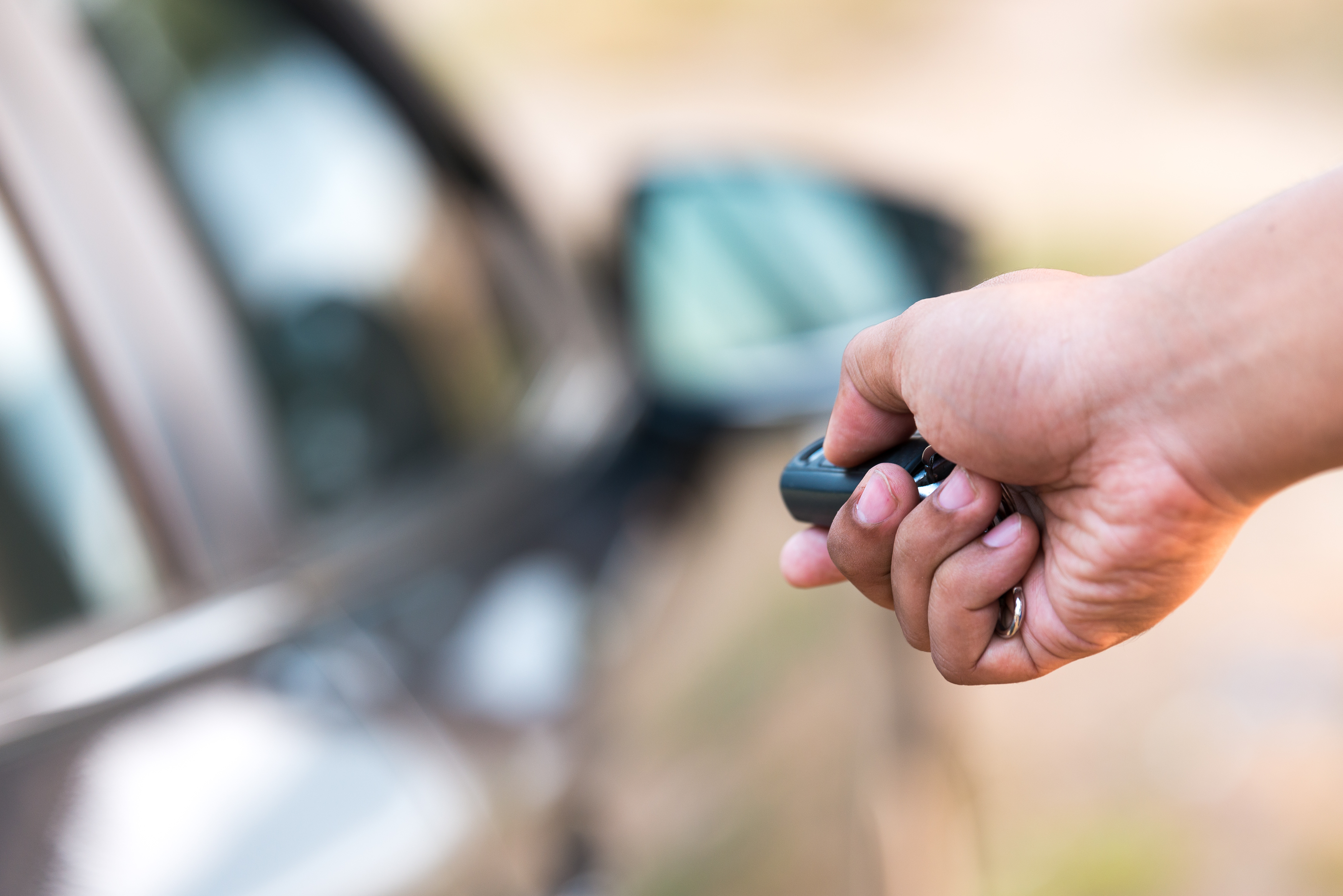 Hand locking car with key fob